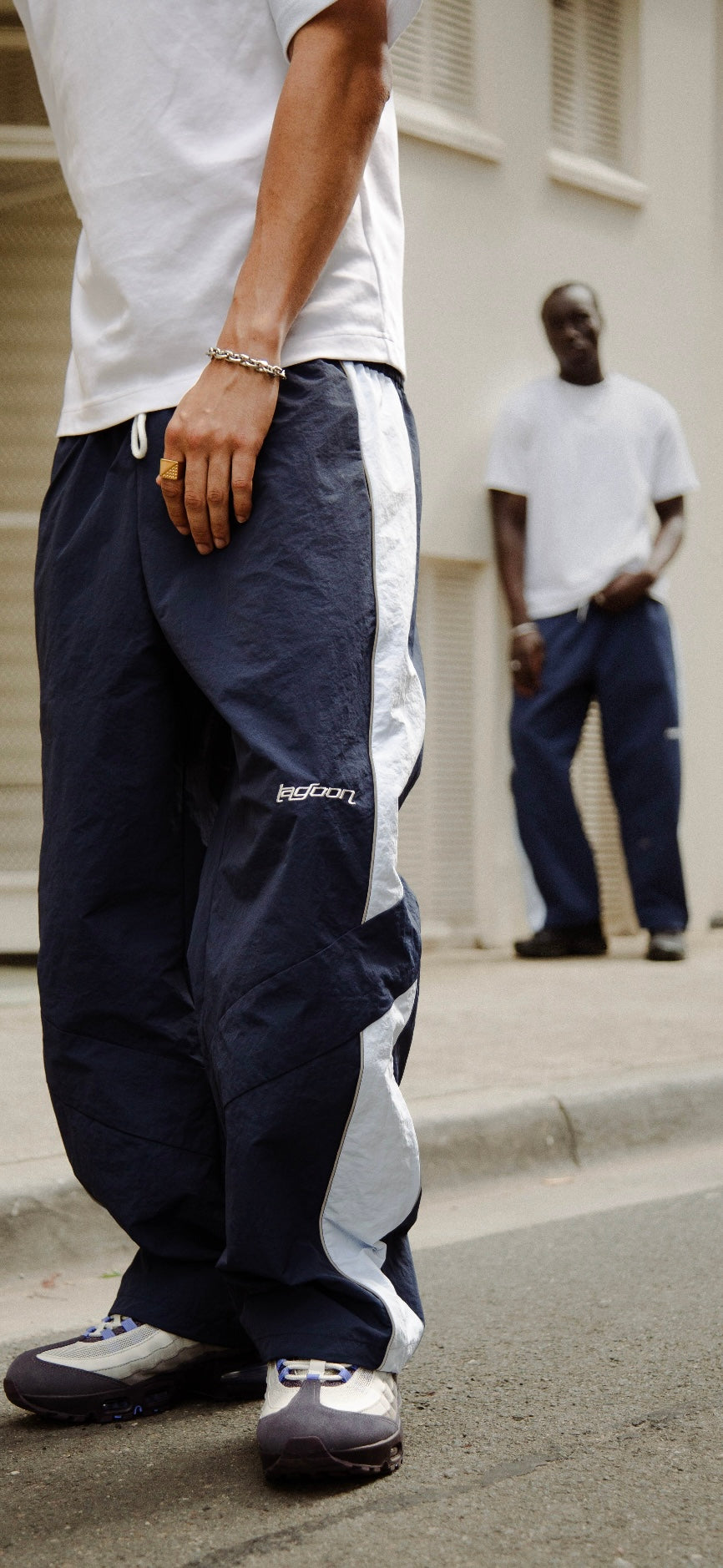 NAVY NYLON PANTS